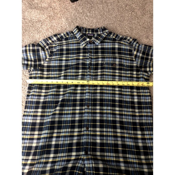 Patagonia Men's Short Sleeve Button Down Shirt Size XL Organic Cotton Blue Plaid - Picture 12 of 15
